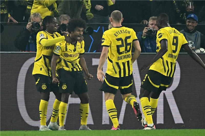 لاعبو دورتموند