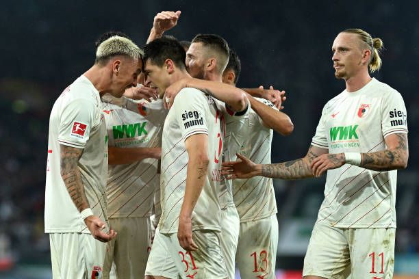 فرحة لاعبي أوجسبورج