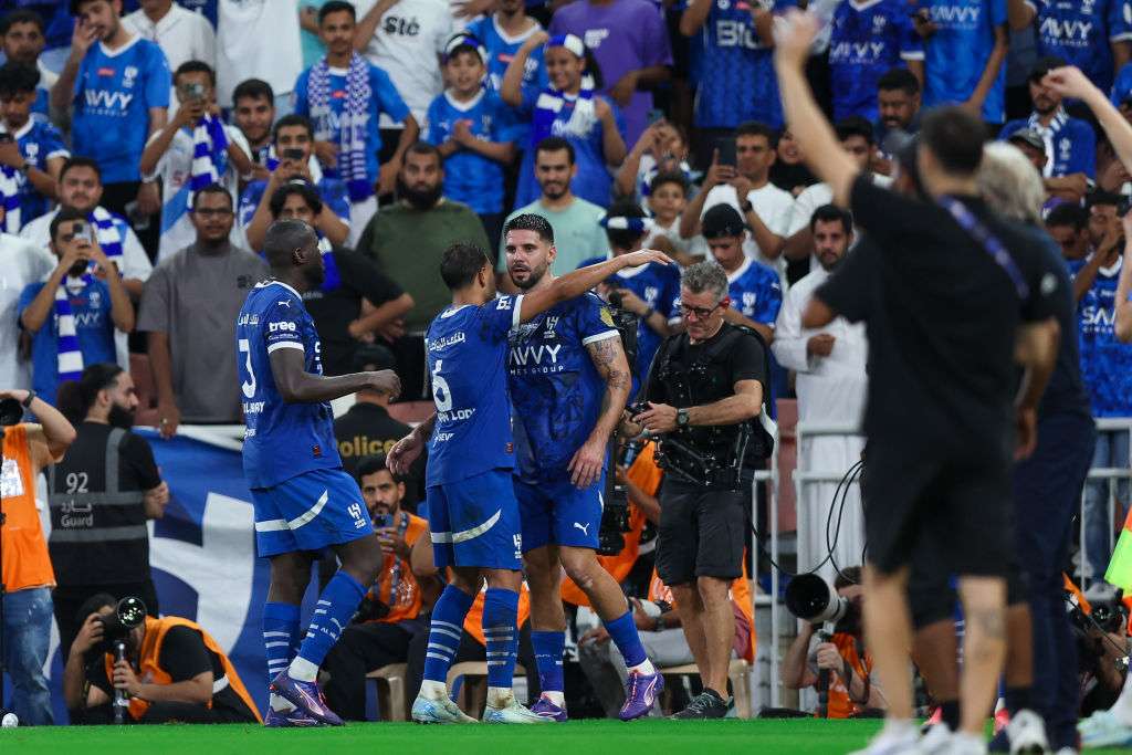 لاعبو الهلال