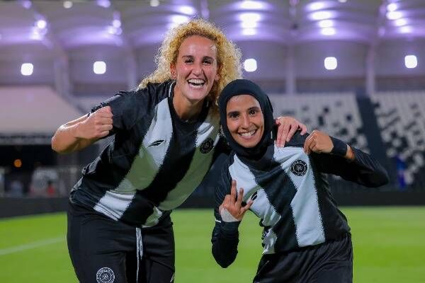 تهاني الزهراني وخيرة حمراوي