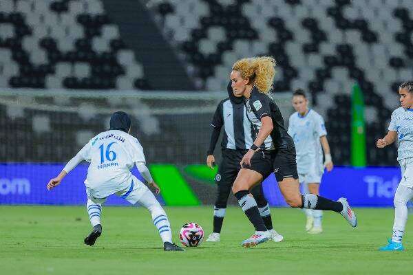 خيرة حمراوي ضد الهلال