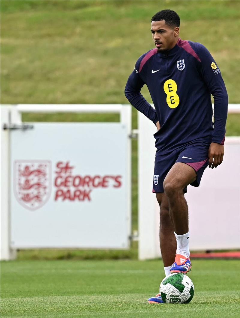 ليفي كولويل