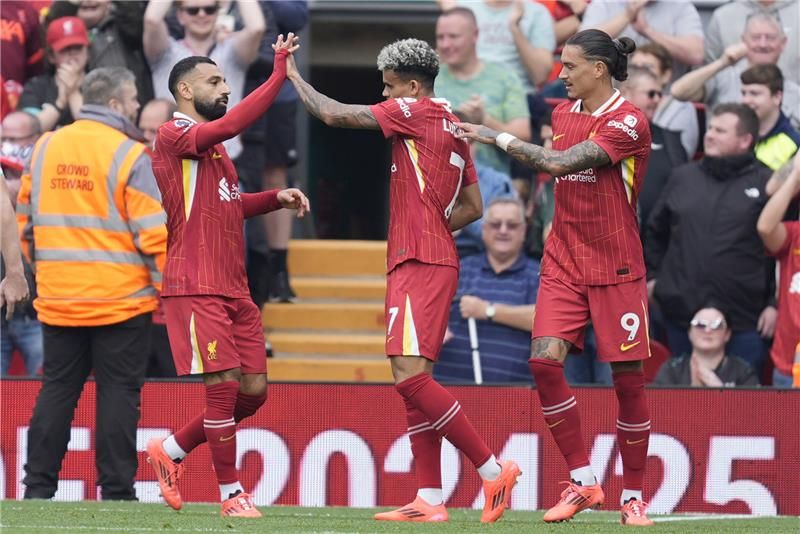 لاعبو ليفربول