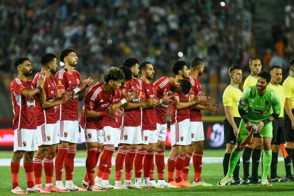 لاعبو الأهلي