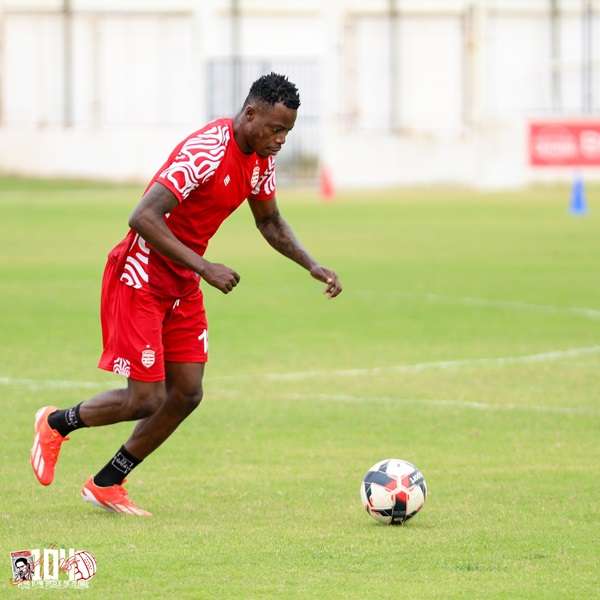 فيليبي كينزومبي