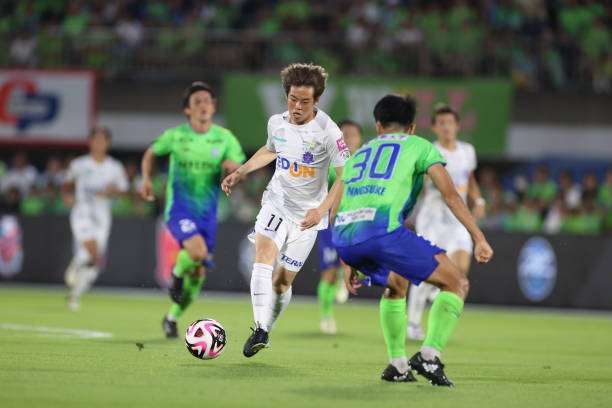 من مواجهة سانفريس هيروشيما أمام شونان بيلمير