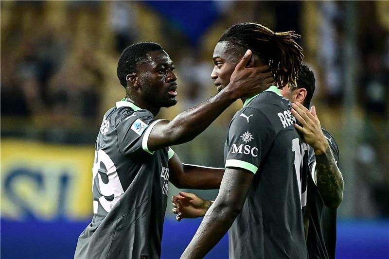 لاعبو ميلان