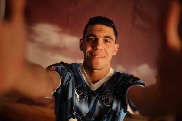 محمد حمدي بالقميص الجديد