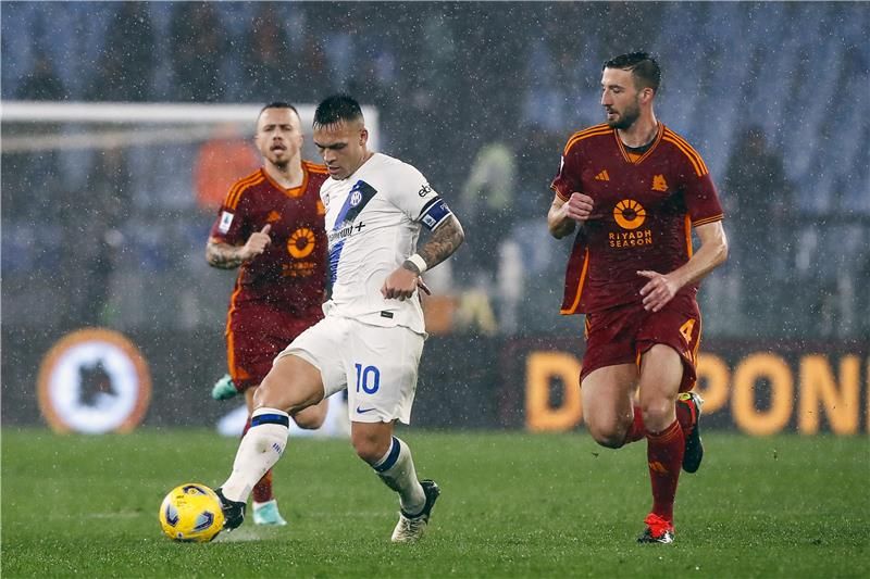 لقاء سابق بين الفريقين