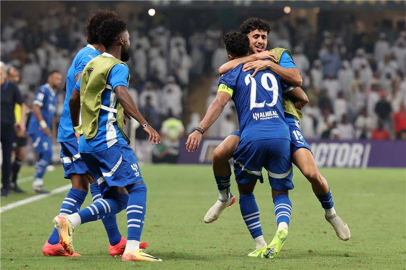 لاعبو الهلال