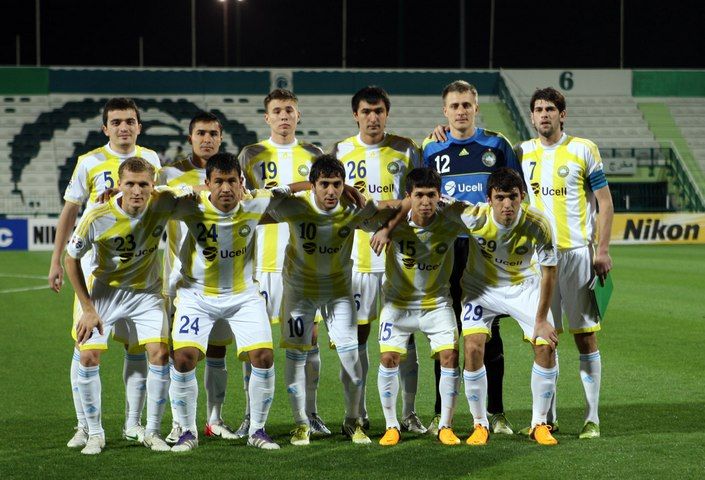 لاعبو باختاكور