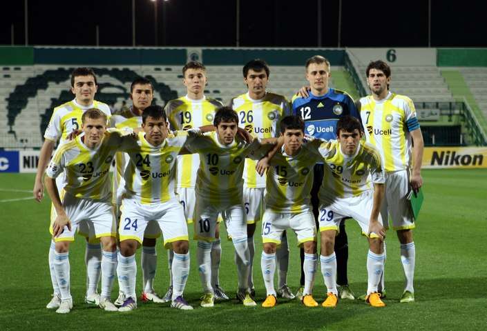 لاعبو باختاكور