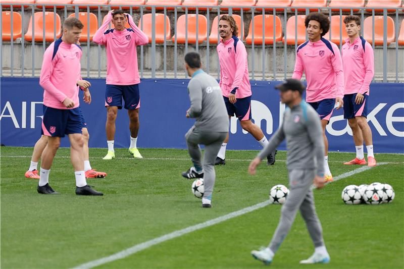 لاعبو أتلتيكو مدريد