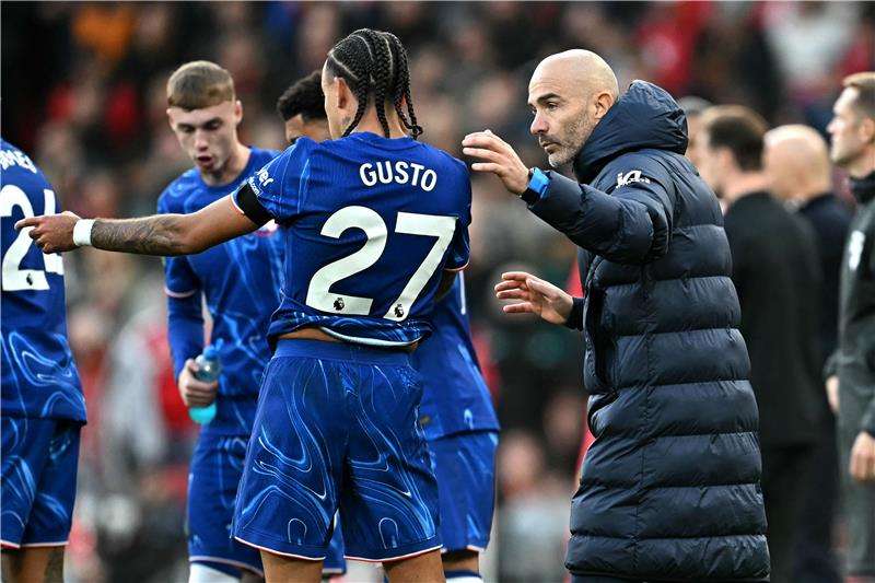 مارسيكا مع لاعبي تشيلسي