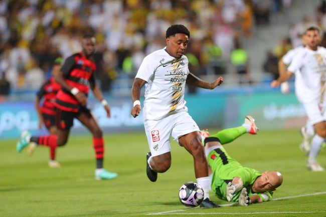 GarUEqSWAAAh24P%20(1)