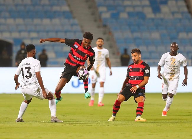 GarUEqXXQAAn91-%20(1)