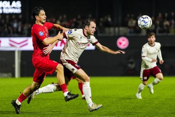 من المواجهة