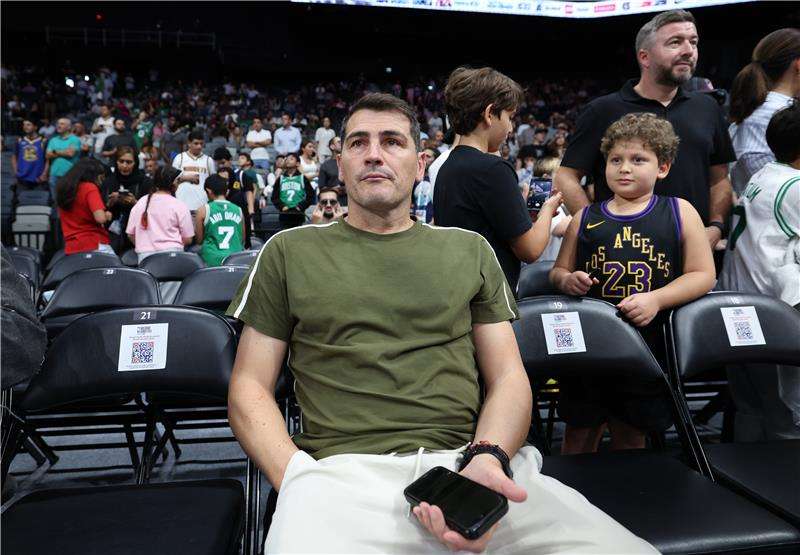 إيكر كاسياس