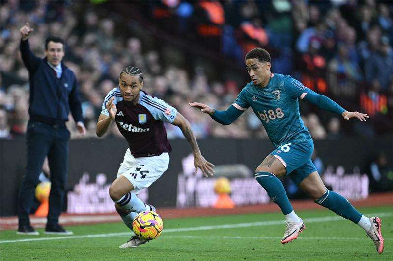 من لقاء بورنموث وأستون فيلا