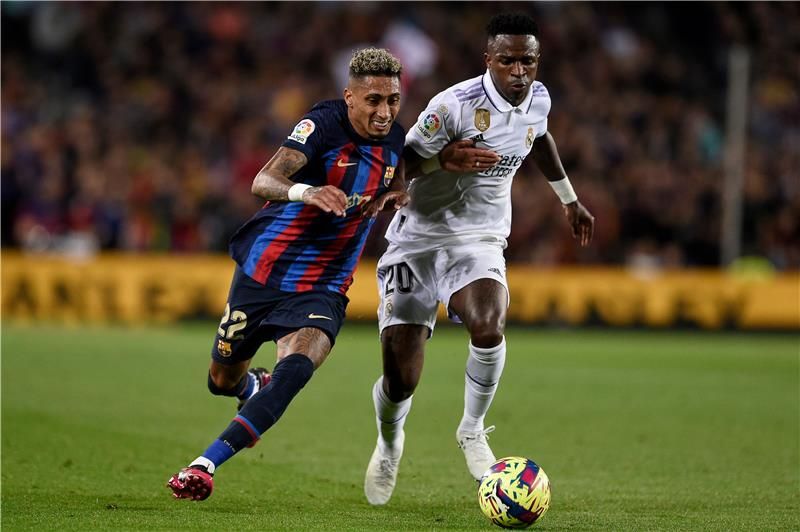 كلاسيكو سابق بين الفريقين