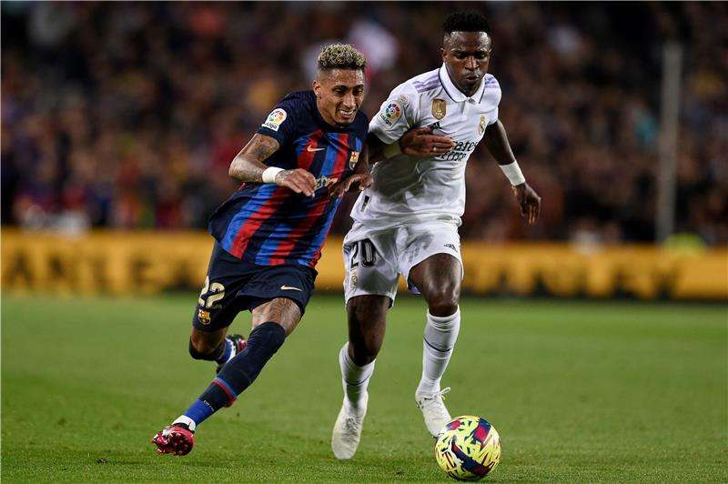 كلاسيكو سابق بين الفريقين