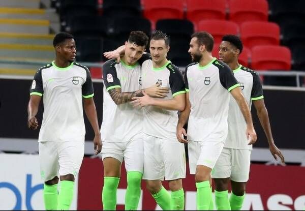 لاعبو الأهلي