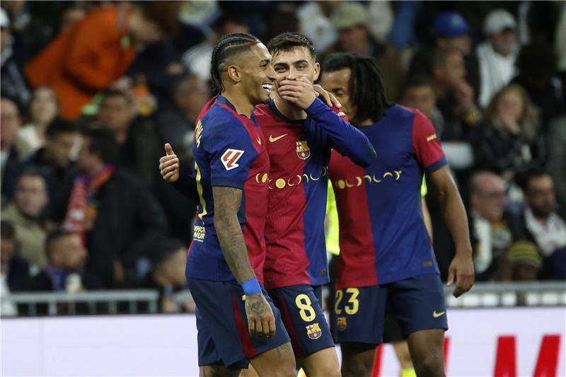 لاعبو برشلونة