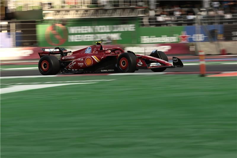 كارلوس ساينز