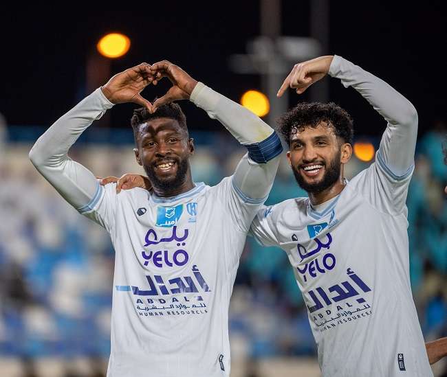 فرحة لاعبي الأخدود