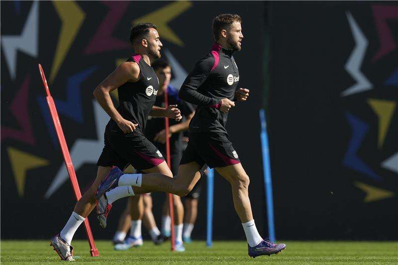 لاعبو برشلونة