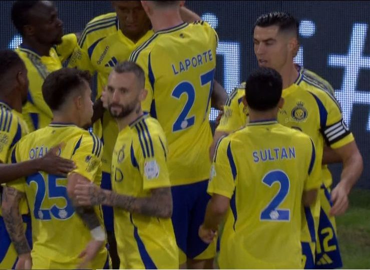 فرحة لاعبي النصر