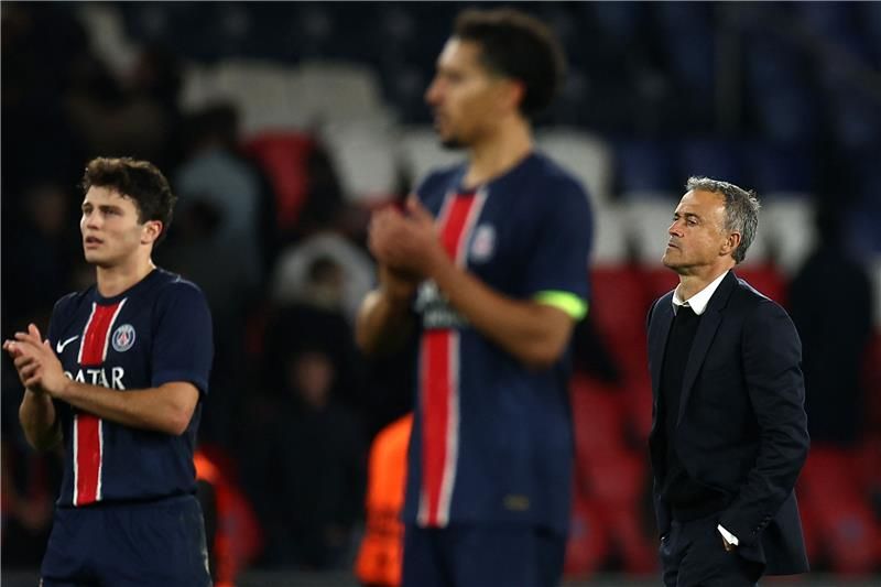 إنريكي ولاعبي سان جيرمان