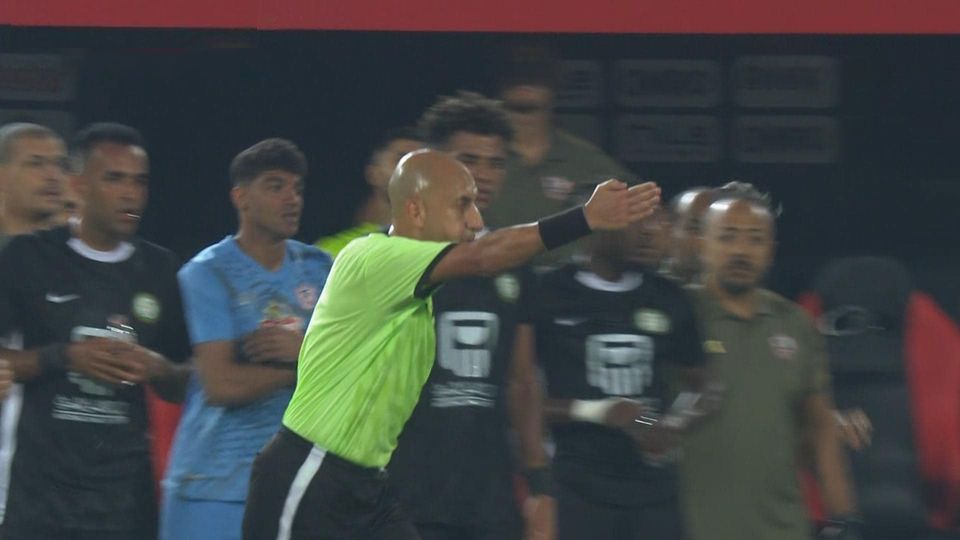 محمد عادل حكم مباراة الزمالك أمام البنك الأهلي