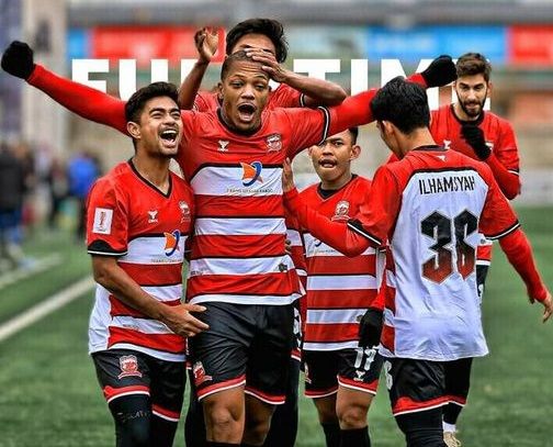 فرحة لاعبي مادورا يونايتد