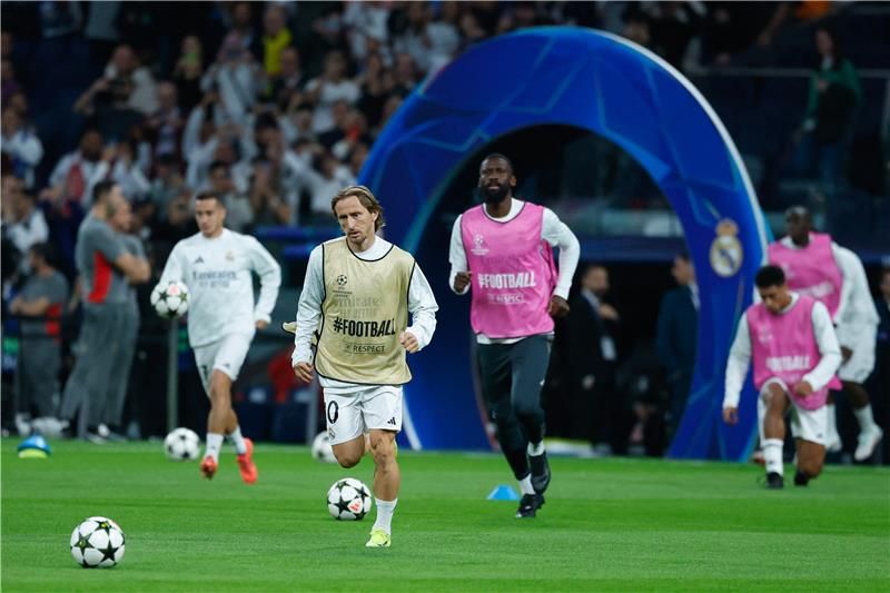 من تحضيرات لاعبي الريال لانطلاق المباراة