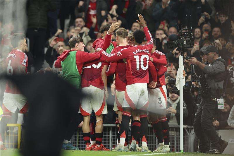 لاعبو مانشستر يونايتد