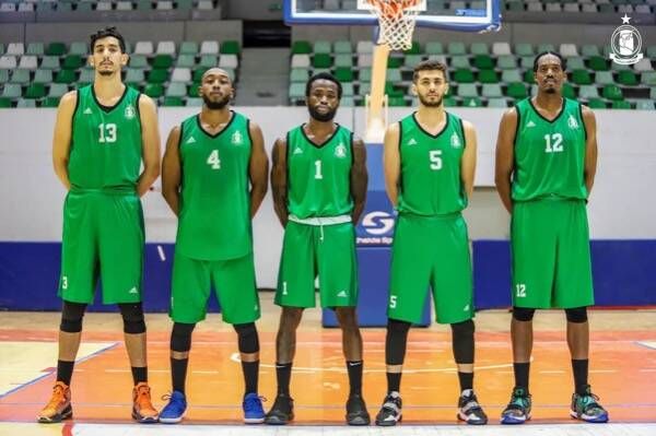 لاعبو الأهلي طرابلس