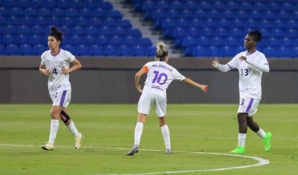 لاعبات الأمل