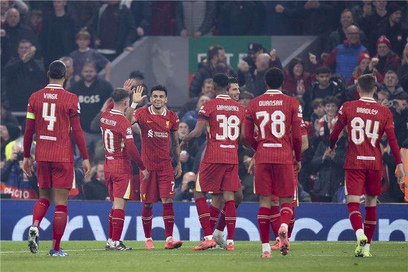 لاعبو ليفربول