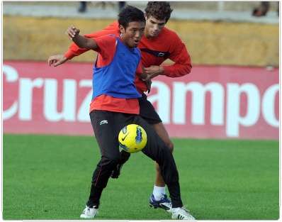 إيبوسوكي خاض أولى تدريباته مع الفريق الأول