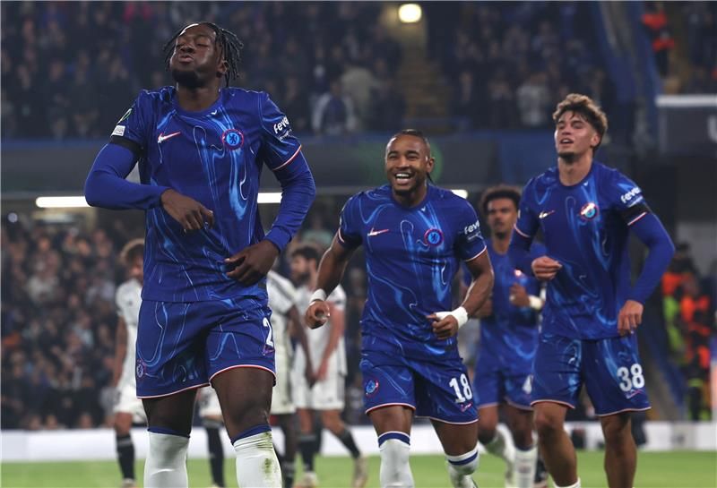 فرحة لاعبي تشيلسي