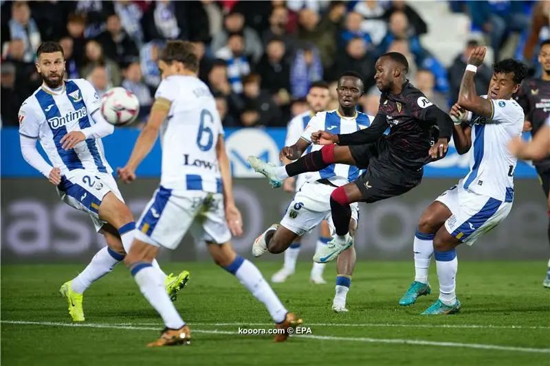 ?i=epa%2fsoccer%2f2024-11%2f2024-11-09%2f2024-11-09-11712408_epa