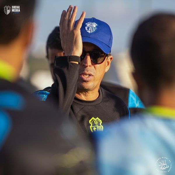 هلال الطير - صورة رسمية من حسابات اتحاد طنجة