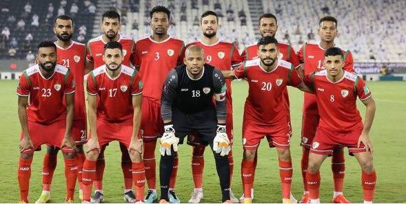 لاعبو منتخب عملن