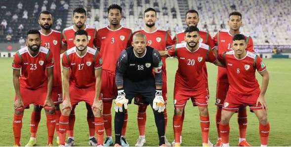 لاعبو منتخب عملن