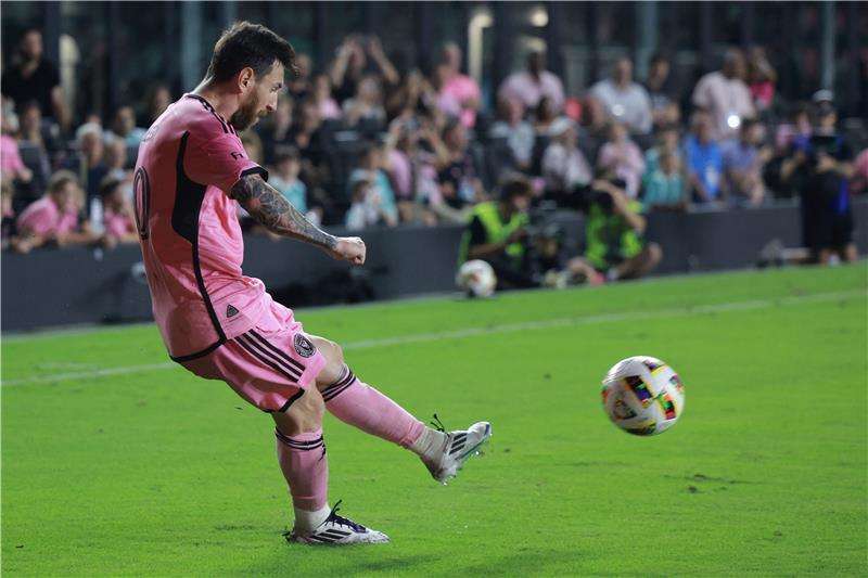 ليونيل ميسي