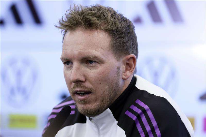 جوليان ناجلسمان