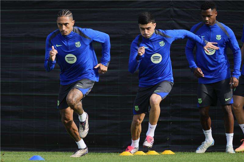 لاعبو برشلونة