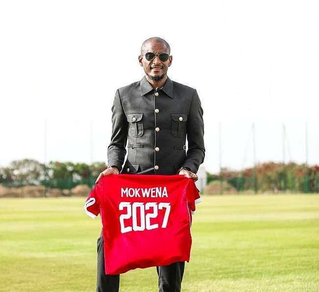 رولاني موكوينا