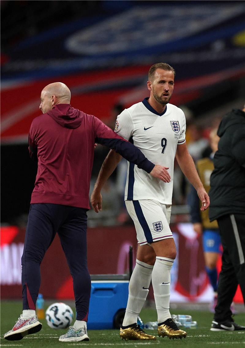 لي كارسلي وهاري كين